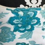 Gloria Vanderbilt White with Blue/Green Flower Print T-Shirt Size Large Photo 5