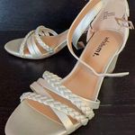 White Mountain  medium heels wedge beige sandals slippers soft comfortable 5.5M Photo 0