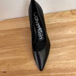 Calvin Klein Jasmine Womens Leather Upper Pumps Heels Shoes 8.5M Black Photo 5
