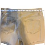 Faded Glory Women's Shorts. EUC Mid High Waist. Size 8 W/Belt Loops Photo 3