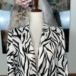ZARA Gorgeous  Satin Zebra Blazer! Photo 3