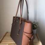 Michael Kors Purse Photo 3