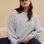 Aerie Crew Neck Oversized Fleece Sweatshirt. Size Extra Small Photo 2