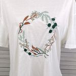 BLUSH MARK Zona Tee White Embroidered Design-Large Photo 1