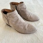 Clarks  Ankle Boots Womens Sz 10M Beige Suede Spye Hale Side Zip‎ Leather Bootie Photo 0