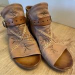 Miz Mooz Caitlin Ankle Leather Booties Peep toe shoes in Rose size 37/6.5-7 Photo 2