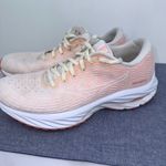 Mizuno  Wave Rider 26 SSW Women's 9 Running Shoes Peach White Active Casual Photo 2