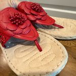 NWOT Red Floral Women's Sandals size 9 Photo 7