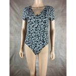 Inspired Hearts Black Daisy Floral V Photo 4