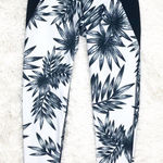 Betsey Johnson  Performance Black White Floral Leggings Small Photo 0