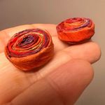 Orange paper swirl post earrings Photo 1