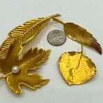 4 vintage Gold tone leaf brooches/pins Photo 6