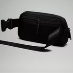 Lululemon Everywhere 1L Belt Bag Photo 3
