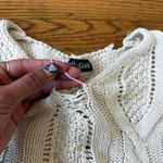 White cropped knit sweater Photo 5