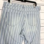 Nine West Pinstriped Chrystie Capri Jeans Light Wash/ White Size 16 Photo 5
