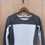 Athleta  Womens Dress Heather Grey Colorblock Omega Long Sleeve Size Small Photo 4
