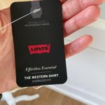 Levi's NWT Levi Strauss Effortless Essential The Western Shirt Oversized Size Medium Photo 5