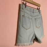 Amanda & Chelsea Chelsea & Violet Light Wash High Rise Distressed Cutoff Denim Shorts size 29 NWT Photo 3