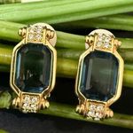 Vintage Unsigned Gold Tone Deep Teal Blue Emerald Cut Rhinestone Clip Earrings Photo 0