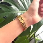 Gold vintage style timeless gold watch Photo 4