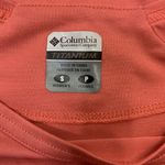 Columbia Titanium Floral Print Salmon Pink Tee Size Small Photo 5