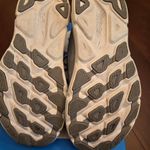 Hoka Clifton 9  Women’s 9.5 Photo 4