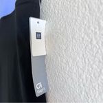 Gap  Fit Gflex Womens Crop Black with Neon Light Blue Photo 3