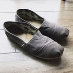 Toms Classic Canvas Grey Size 6.5 Slip On … Photo 2