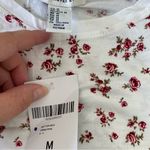Forever 21  Women’s M White Rose Graphic Casual Tee Photo 2