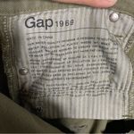 Gap  Girlfriend‎ Jeans olive green distressed size 28r Photo 7