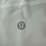 Lululemon UV Protection Running Short Sleeve Shirt Tee Size 4 Photo 8