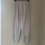 Garage  Joggers Photo 4