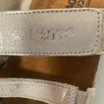 Naot bond size 11 dusty silver sandals w chunky bottom chain Israel made $200 Photo 4