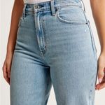 Abercrombie & Fitch Curve Love Ultra High Rise 90s Straight Jean Size 26 NWOT Photo 2
