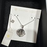 Kendra Scott Letter "U" Disc Pendant Necklace Rhodium Black Mother-Of-Pearl Photo 0