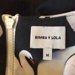 Bimba Y Lola Bimba & Lola Swan Blouson Sleeves Top Black White AOP Mod Zip Up Back Black sz M Photo 2