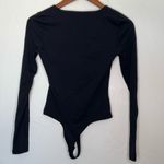 Babaton Aritzia  Contour V-Neck Long Sleeve Bodysuit Black Size Small Stretch Photo 2