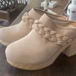 Dolce Vita Hila beige tan suede platform mule clogs size 9.5 NWT braided detail Photo 0
