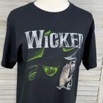 WICKED Broadway Tour (2013) Tee Black/Multi Photo 1