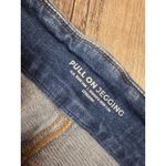 Chico's Medium Wash Pull On Elastic Waist Jegging Stretch Jeans Size 1.5R -10 Photo 3