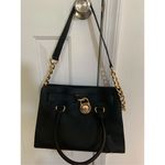 Michael Kors Hamilton East Vest Black Leather Bag Photo 16
