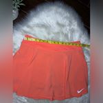 Nike  coral tennis/golf skort sz large Photo 4