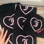 Juicy Couture Scarf & Hat Set Photo 0