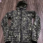 Nike  Running Lightweight Jacket Womens size XS Snakeskin Removable Hood-Vented Photo 0