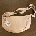 Alo Yoga  crossbody bag cream color  Photo 0