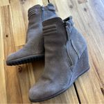Crown Vintage Brown Suede Wedge Ankle Booties Size 10 Photo 0