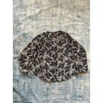 Vince Camuto  Black White Floral V Neck Button Front Blouse Large Photo 2