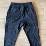 Alphalete Premium V2 Black Camo Jogger Size: S Photo 8