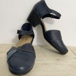 Clarks  Collection Size 7 Comfort Shoe Heels Navy Blue Strap Closed Toe Photo 5