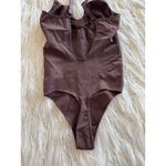 SKIMS  Seamless Sculpt Thong Bodysuit Cocoa Size L/XL Photo 5